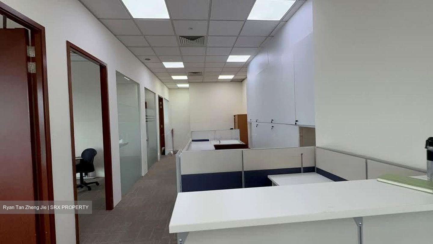 Alexandra Point (D5), Office #551832141